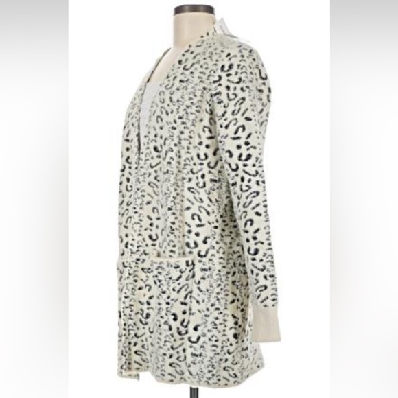 NWT Chic Cream and Black Leopard Cardigan - Picture 7 of 8